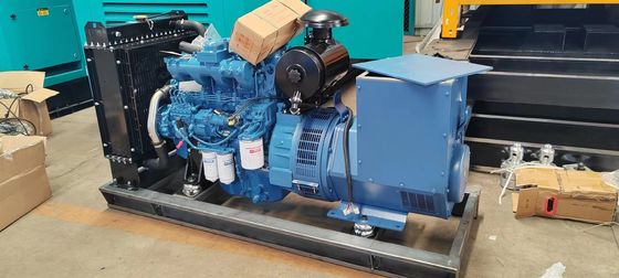 Conjunto de gerador diesel refrigerado a água de 50 kW com certificação ISO9001 e interruptor automático