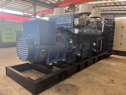 Gerador diesel de 1500 kW em estado de espera com sistema de arrefecimento fechado e atenuação do som