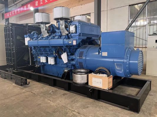 Gerador diesel de 1500 kW em estado de espera com sistema de arrefecimento fechado e atenuação do som