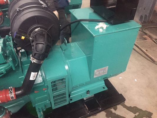 Set de gerador a diesel Weichai Deutz de 120 kW com corrente nominal de 180 A e sistema de refrigeração por água