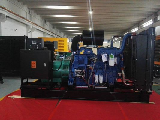 Fornecimento de energia de reserva 500KW Guangxi Yuchai gerador diesel conjunto para motor de cobre puro