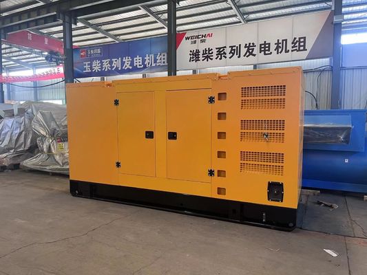 Sistema de refrigeração por água 300KW Yuchai gerador a diesel conjunto para silêncio caixa de energia de reserva